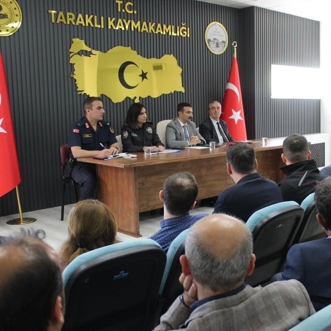 Taraklı'da Kaymakamlık Toplantısı: İstişare ve Çözüm Odaklı Görüşmeler
